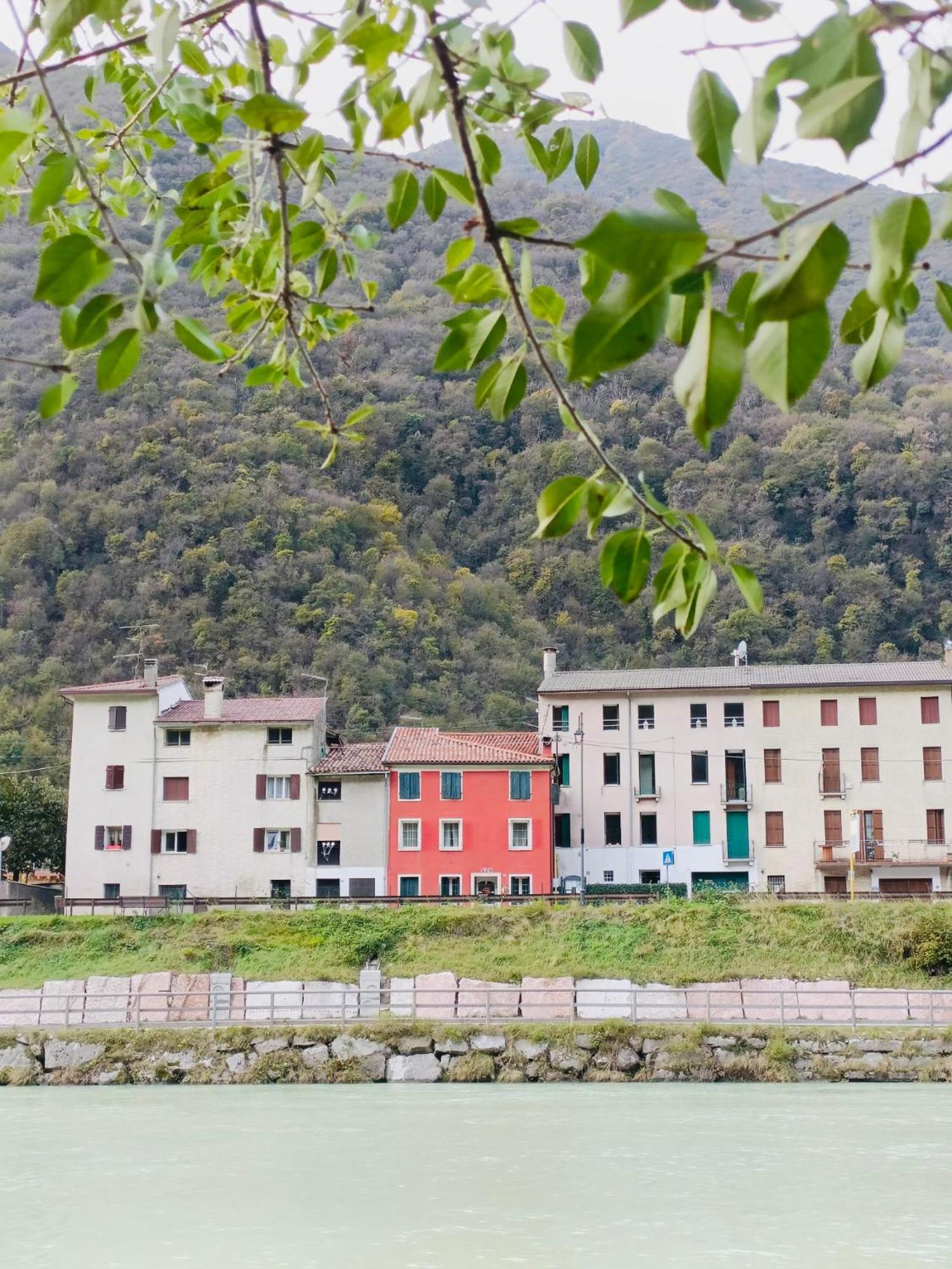 Borgo Lungofiume B&B Valbrenta Exteriör bild
